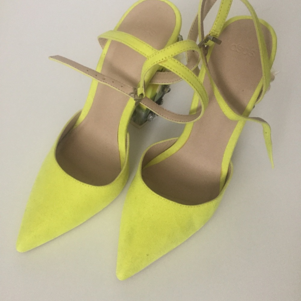 Embellished Heel